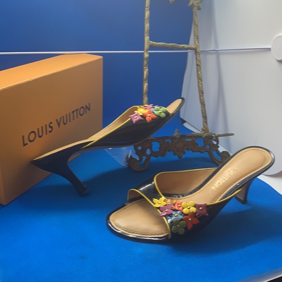 LOUIS VUITTON Leather Flower Patterm Open-Toe Mule Sandals EUR 37 1/2 - Picture 3 of 16